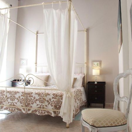 New Romantic Suite Cagliari Bagian luar foto