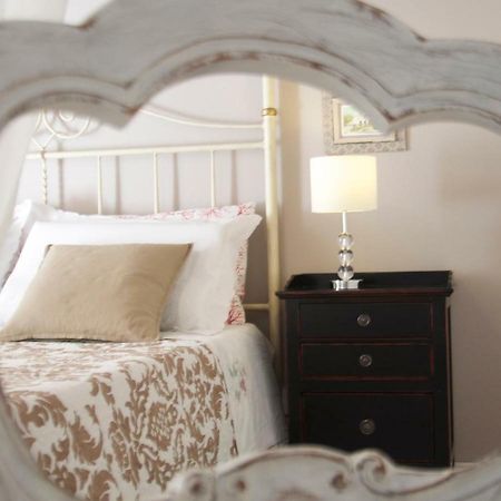 New Romantic Suite Cagliari Bagian luar foto