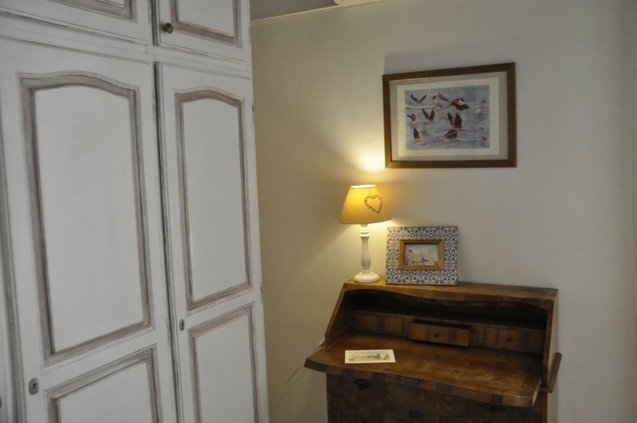 New Romantic Suite Cagliari Bagian luar foto