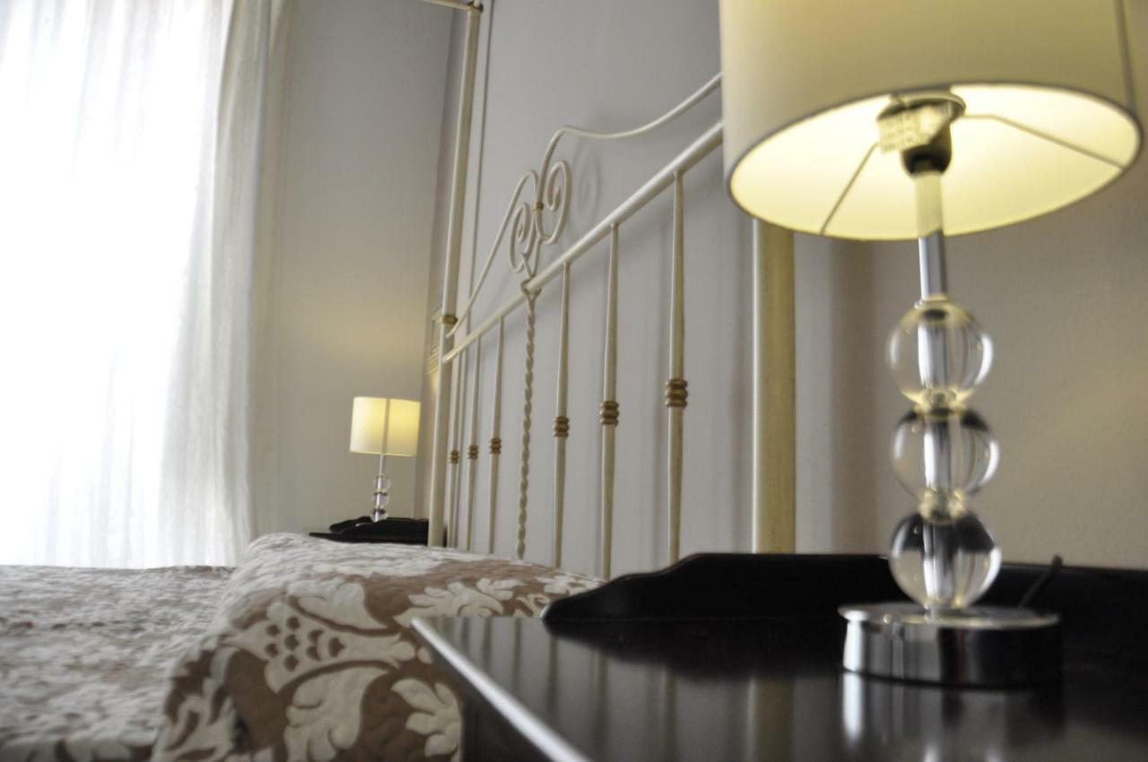 New Romantic Suite Cagliari Bagian luar foto