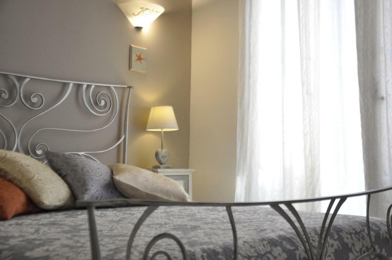 New Romantic Suite Cagliari Bagian luar foto